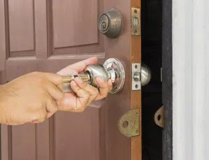 Community Locksmith Store East Elmhurst, NY 718-673-6782 - locks-change